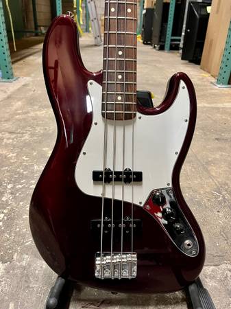 Photo Fender Made In Mexico Jazz Bass 2011 $700