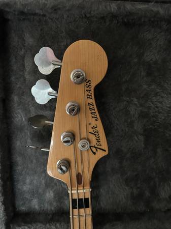 Photo Fender, jazz bass made in Japan $1,175