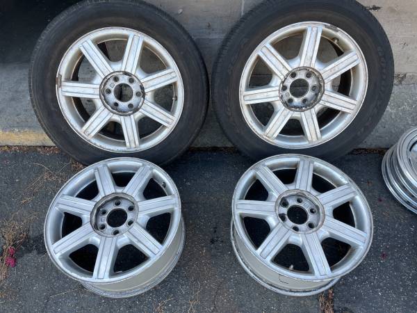 Photo Four Cadillac SRX 6 on 115mm 17 inch alloy rims $250