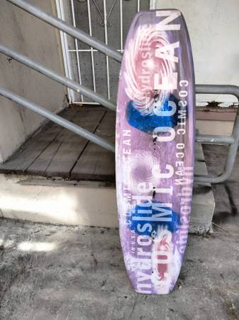 Photo Great wakeboard for super cheap Delivery optional $45