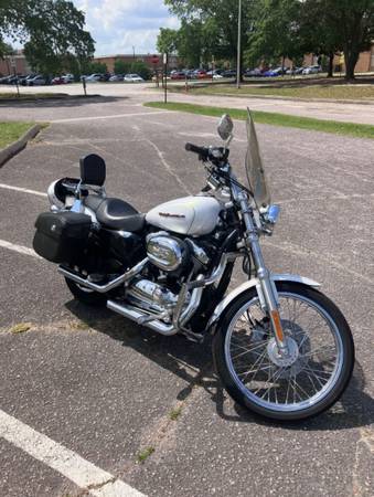 Photo Harley Davidson Sportster 1200 $4,800