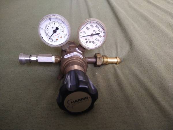 Photo Harris Specialty Gases Two-Stage Gas Regulator HP722-125-510-C $150