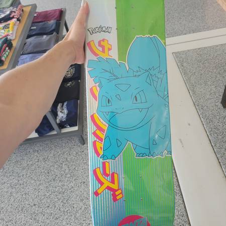 Photo Ivysaur santa cruz skateboard $125