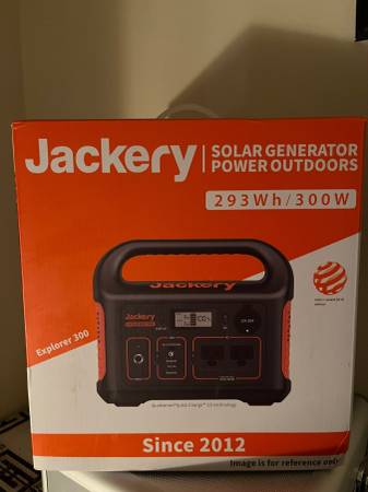 Photo JACKERY SOLAR Generator Power Outdoor Explorer 300 (SOLAR PANEL INC.) $850