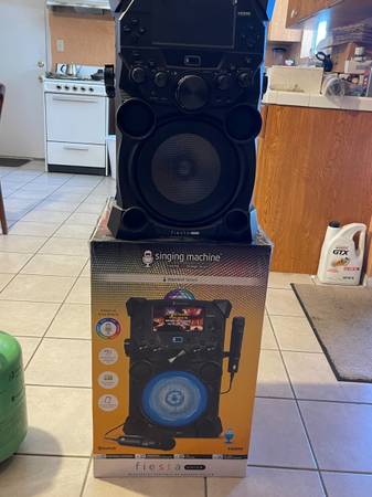 Photo Karaoke System speaker $100
