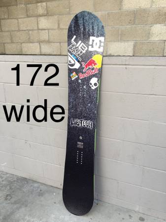 Photo Lib Tech Skunk Ape NEW promo snowboard 172 wide $560