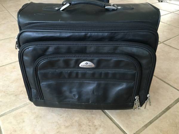 Photo Light travel Samsonite, bag, suitcase, luggage $6