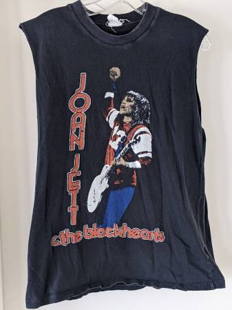 Photo Madeworn JOAN JETT  THE BLACKHEARTS ROCK TOUR 1982 Size SMALL Shirt $110