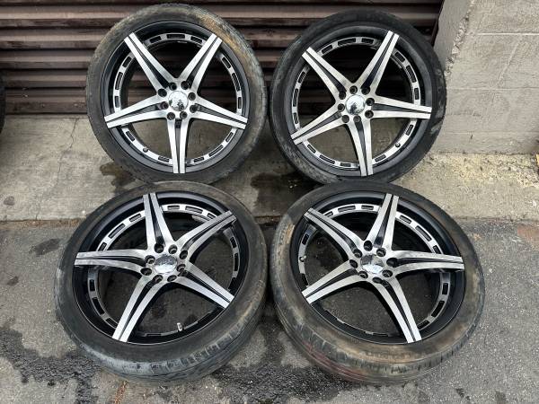 Photo McW 18 inch 4 lug aluminum rims with old tires. 4 on 100mm or 4 on 4.5 $250