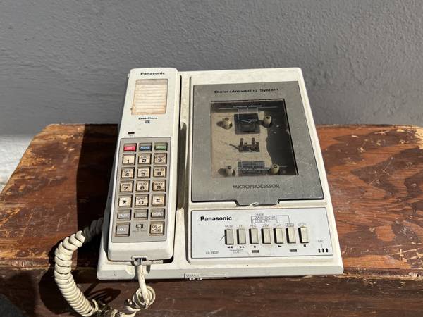 Photo Old School Vintage Telephone Answering Machine $75