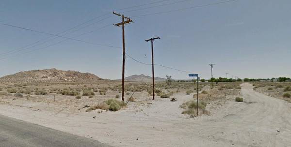 Photo PAVED STREETS 9.9 ACRES  1 ACRE . LAND . Level . Next To Houses $125,000
