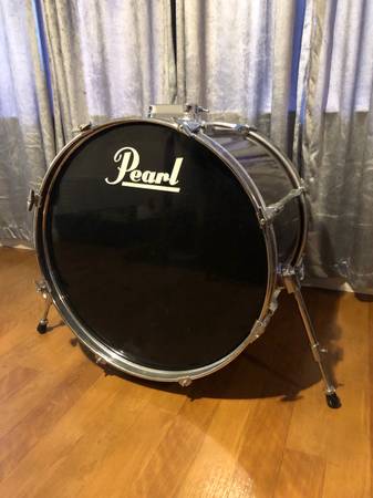Photo Pearl Bass Drum 22 Export Series Wine Red $150
