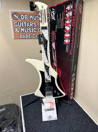 Photo Peavy Powerslide Lap Steel Guitar - Ivory - New In Box $298