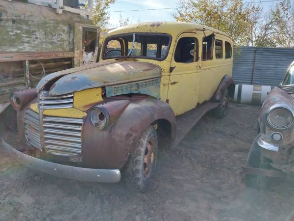 Photo RARE 1941 GMC 1.5 ton cc-252 CarryallSuburban - $6,500 (ABQ, NM)