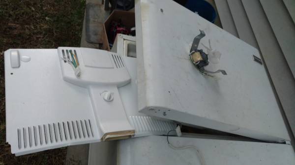 Photo Refrigerator GuyI Can Fix It Cheap $90