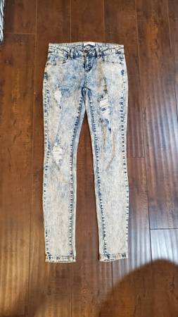 Photo Refuge Brand Mid Rise Skinny Jeans Size 2 $8