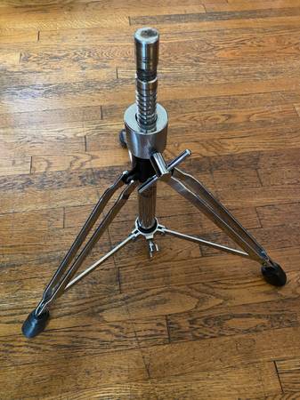 Roc-N-Soc Manual Spindle Drum Throne Tripod Stand Base Only $100