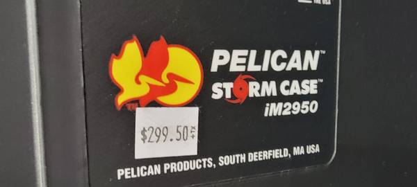 Photo SCUBA Gear Oceanic BC Pelican Case mask $220