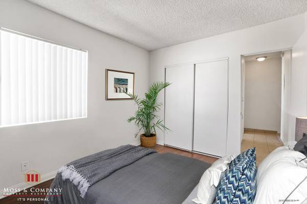 Photo SS Appliances- 1 Month Free- 2 Bedroom 2.5 Bath TH in North Hills $2,400