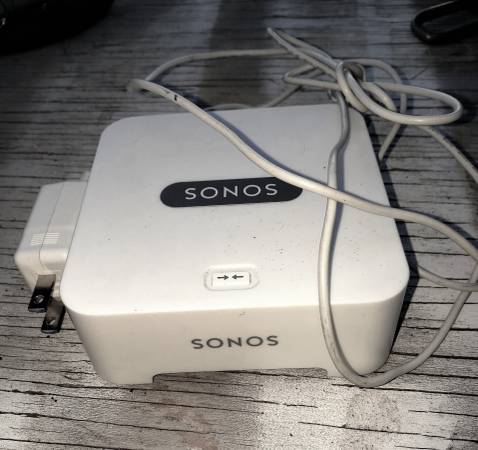 Photo Sonos Bridge For Sale $20
