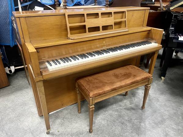 Photo Steinway Mid-Century Modern Console Upright Piano 41 12 Satin Walnut $6,995