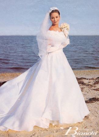 Photo The House of Bianchi Wedding Dress - Size 2 $360