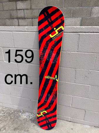 Photo Used Lib Tech Skate Banana snowboard 159 $300