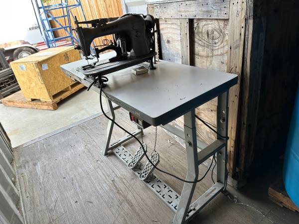 Vintage 1949 Singer Sewing Machine AJ Series Serial 093587 400 vintage-1949-singer-sewing-machine-aj-series-serial-093587-400