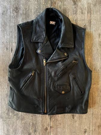 Photo Vintage DKNY Sleeveless Leather Motorcycle Jacket UniSex Made in USA $125