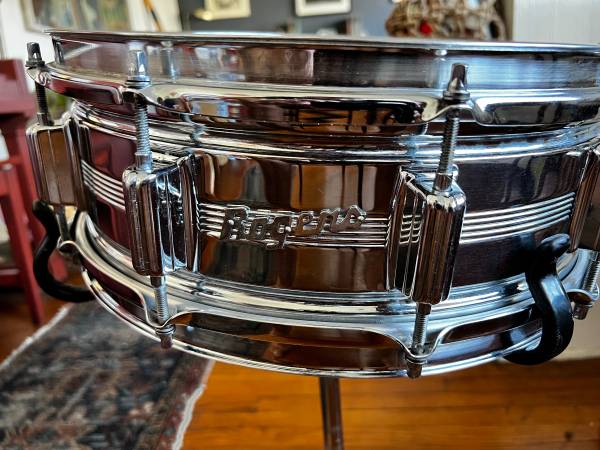 Photo Vintage Rogers Dyna-Sonic Snare Drum 5x14 $400