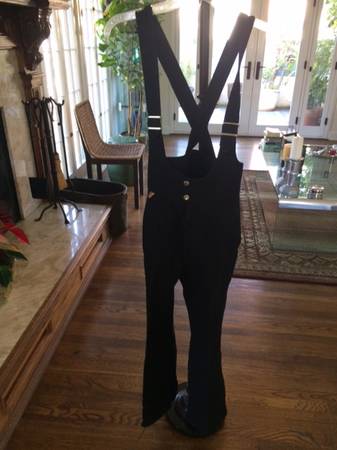 Womens High End Ski Outfit $20