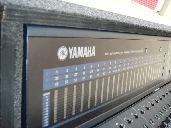 Photo YAMAHA O-2-R-96 PROFESSIONAL DIGITAL MIXER WFLIGHT CASE $4,000