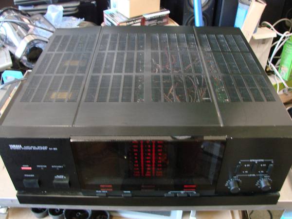 Photo Yamaha M-80 Stereo Power Amplifier 250 watts per channel $950