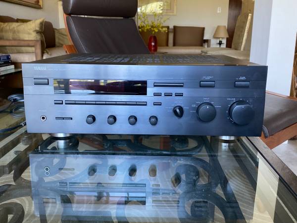 Photo Yamaha Natural Sound Stereo (2-channel) Reciever (RX596) $125