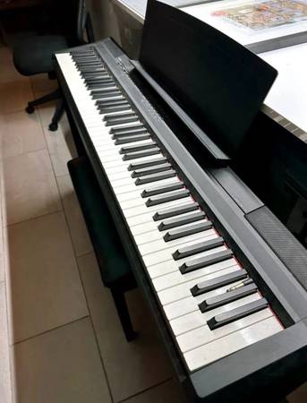 Photo Yamaha P105 88-Key Weighted Action Digital Piano Black $300