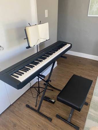 Photo Yamaha P-45 Portable Digital Piano, Sustain Pedal, Padded Bench,  Music Stand $300