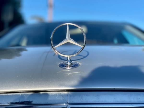 Photo ((((( 2001 Mercedes Benz C320 4D Sedan Runs  Looks Great ))))) - $3,900 (Burbank)