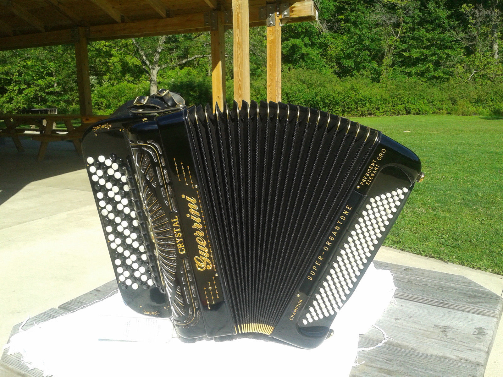 2006 Guerrini Champion President Oro Elegant Button Chromatic Accordion