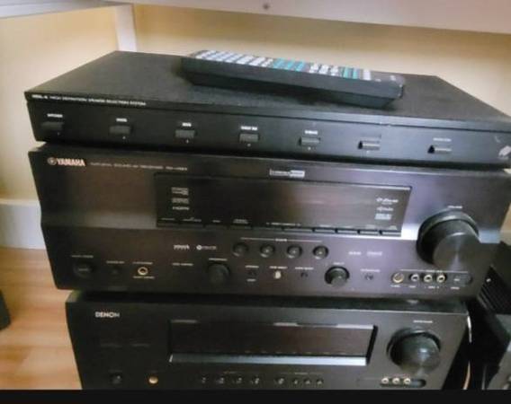 Photo two receivers Yamaha,Denon and HDL-6,all like new,$750 value,bargain $250