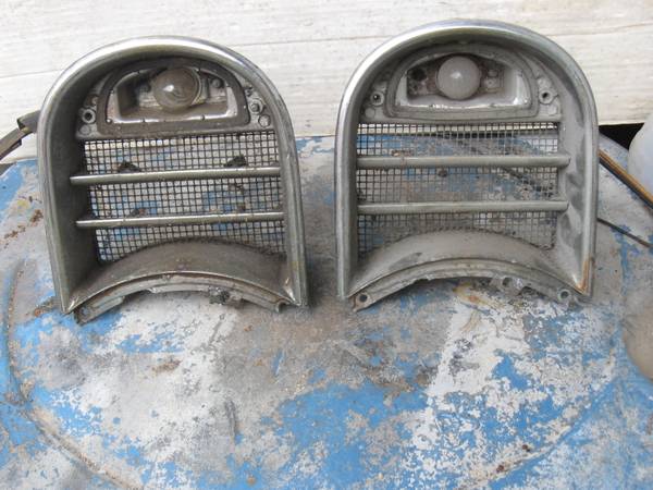 Photo 1949-50 Oldsmobile 88 Front Parking L Assemblies $75