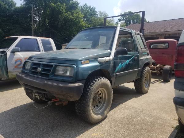 Photo 1996 geo tracker 4x4 trail rig or daily drive - $2,300 (hendersonKY)