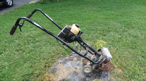 Photo BOLENS TILLER FOR SALE FOR PARTS OR REPAIR. DOES RUN $100