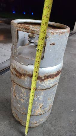 Photo Forklift propane tank (steel ) $20