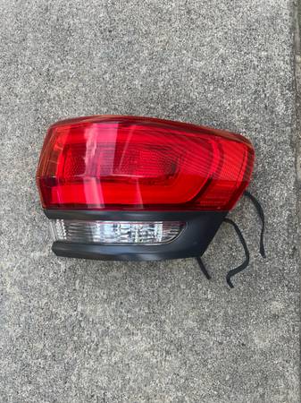 Photo Tail Light For Jeep Grand Cherokee Rear Right Side $75
