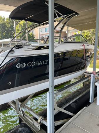 2013 Cobalt 24SD Boat-freshwater only $72,900