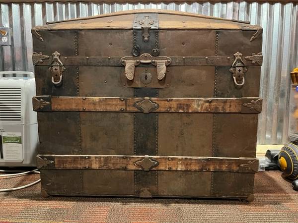 Photo Antique Dome Top Steamer Trunk $275