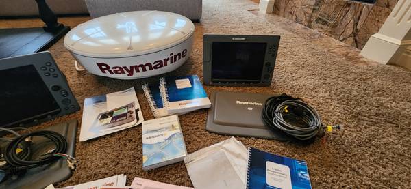 Complete Marine Electronics Package - Raymarine Fishing  Navigational $2,900