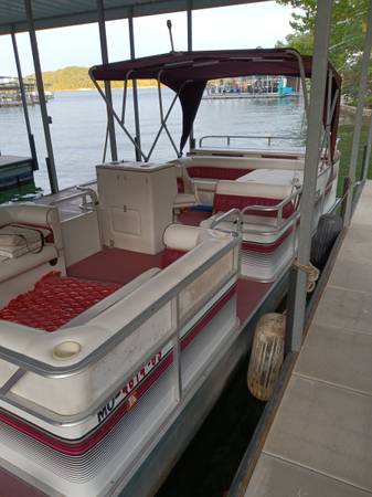 Photo Sundancer pontoon