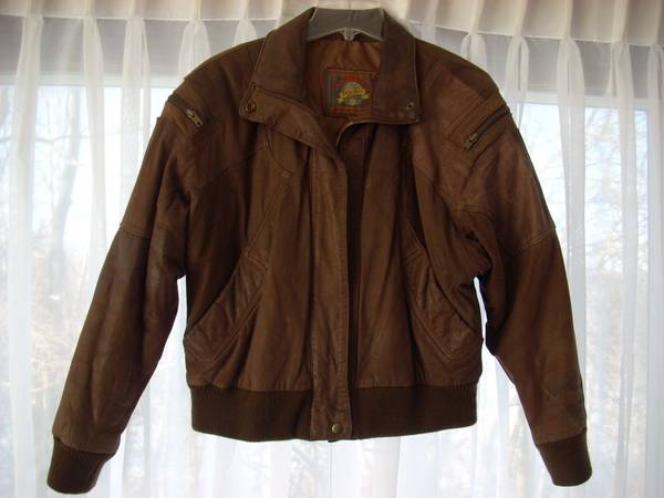 Photo Like New. Mens.. Adventure Bound Brown Leather Bomber Jacket size M $50