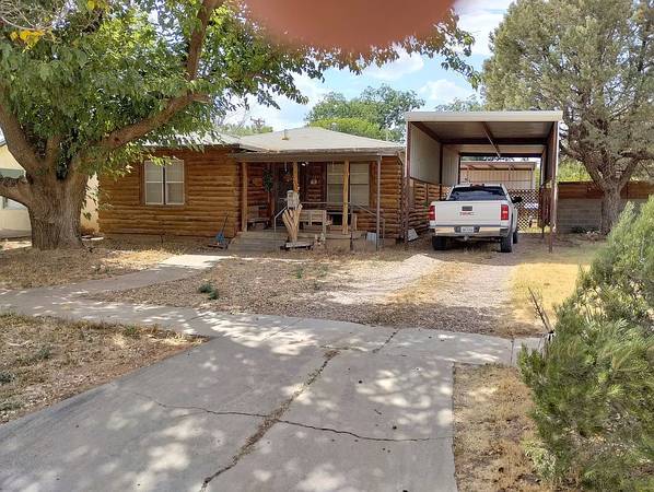 Photo Log Cabin House for sell in Slaton, Tx $80,000